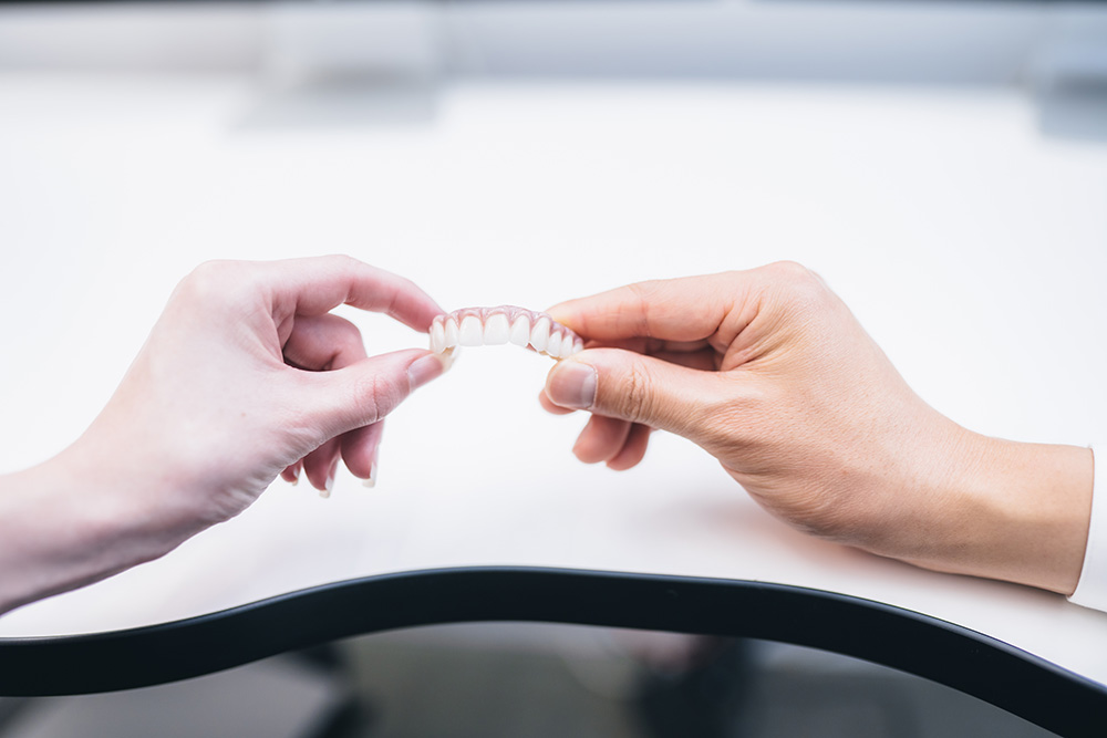 Ceramic vs Titanium Dental Implants